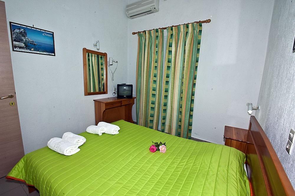 Pegasus Apartments สตาฟิลอส ภายนอก รูปภาพ